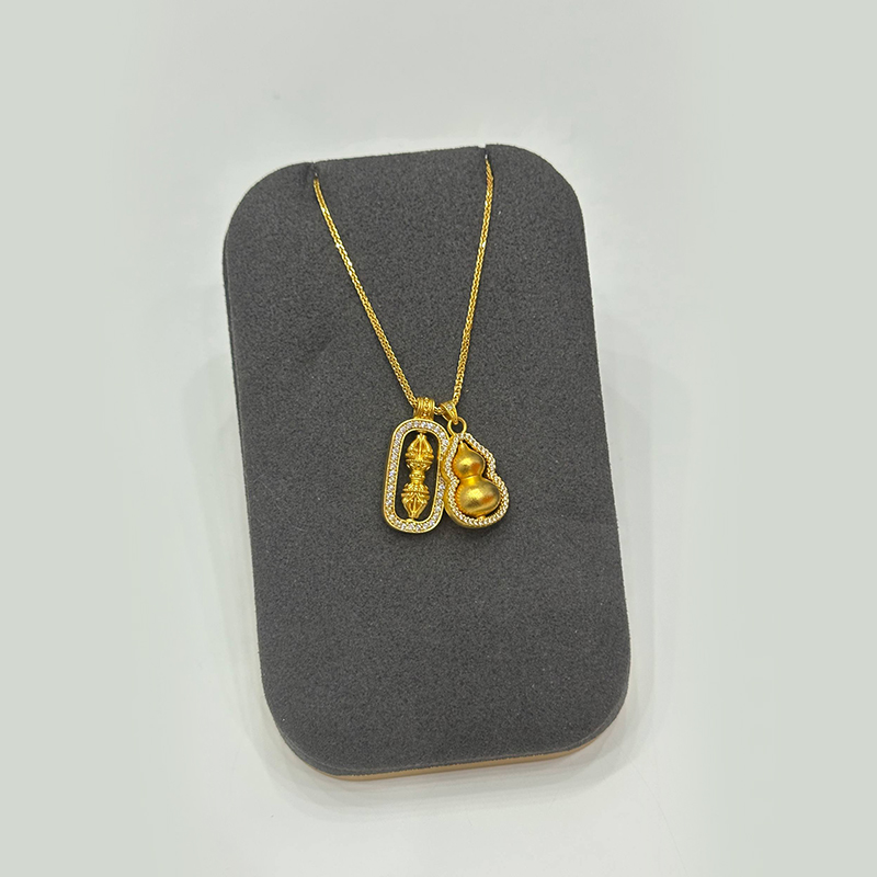 Umi Jewelry - Prayer Wheel & Gourd Pendant Necklace 转经轮与葫芦项链