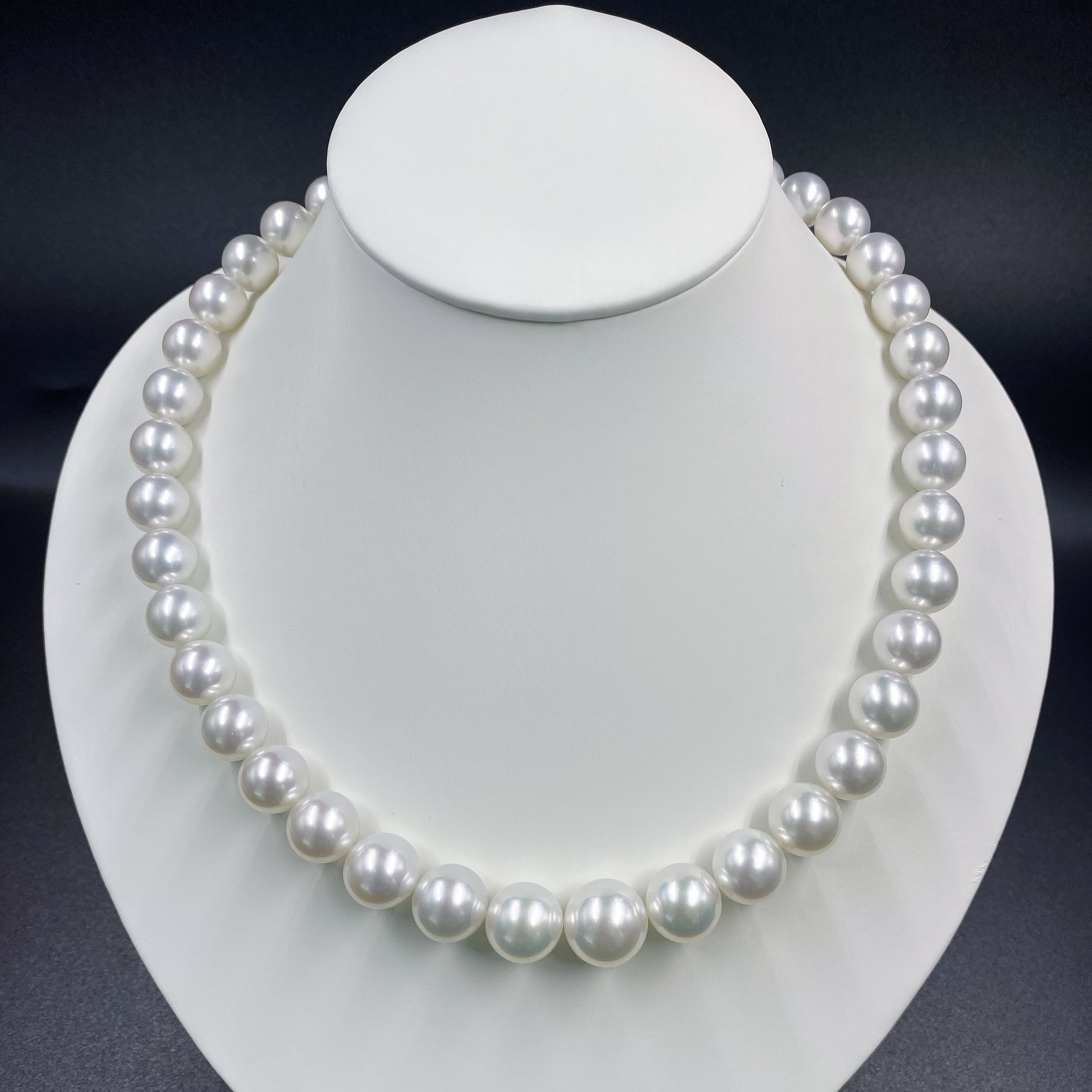 CHU JEWELLERY - 澳白维纳斯串珠