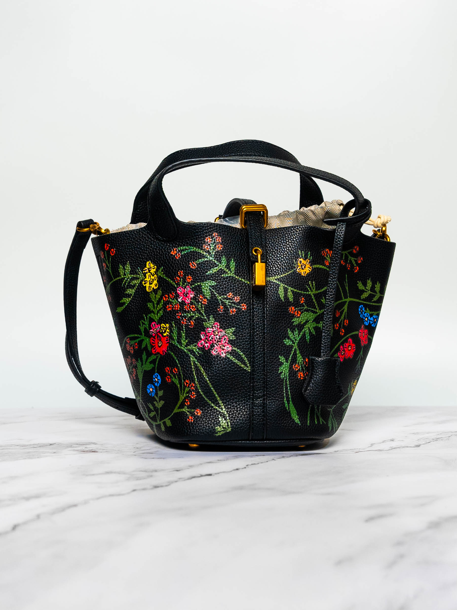 RICH | Floral Noir