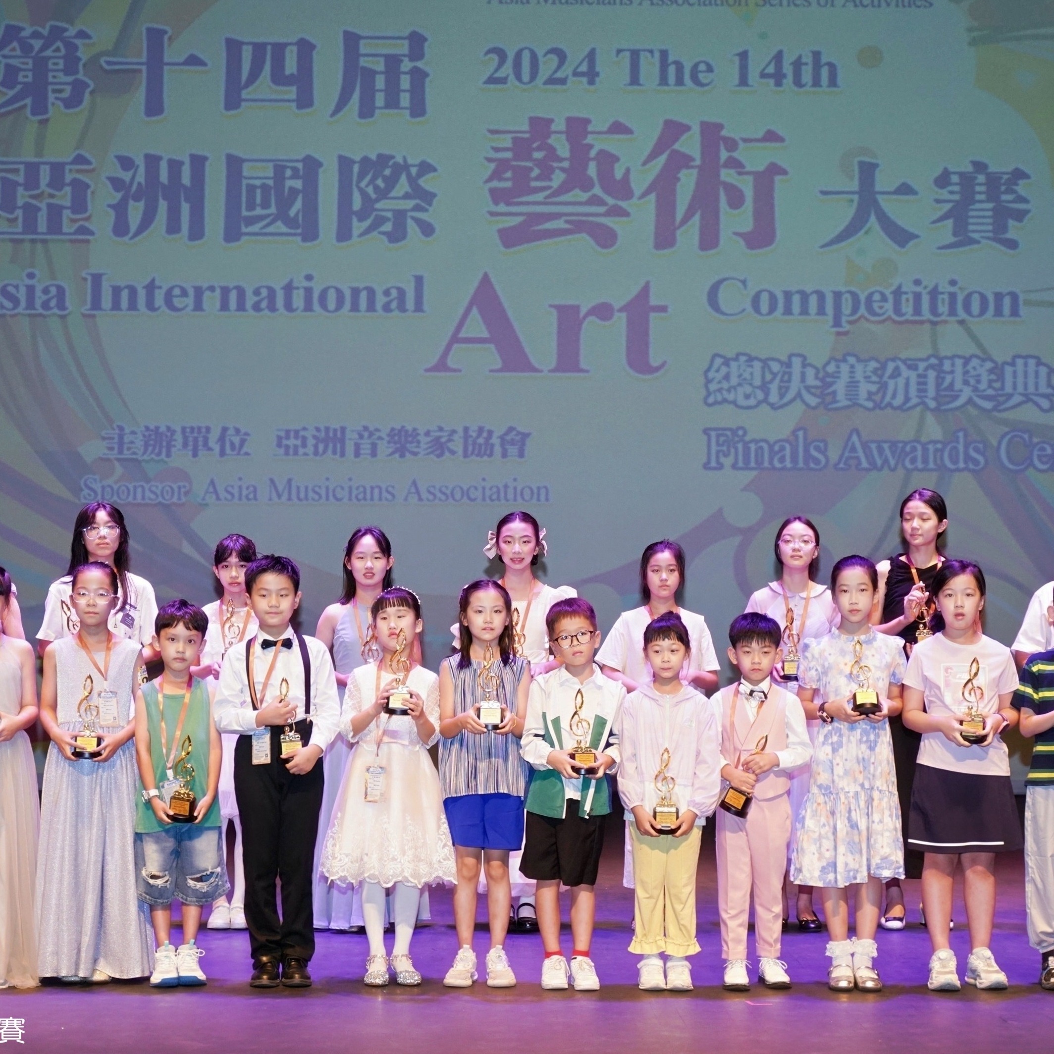 UMAGIC Studio - Live Photo 照片直播 for events, seminars, birthdays, weddings etc Get your photos on the spot